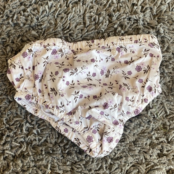 Baby Toddler Girl Shorts and Tops Bundle Size 12 Months - Picture 13 of 14